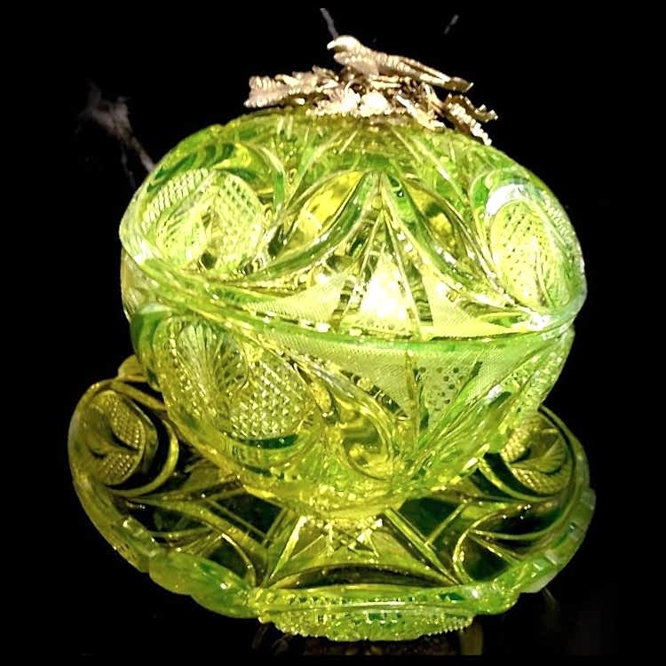 Uranyum Renkli Bohem Bonboniyer